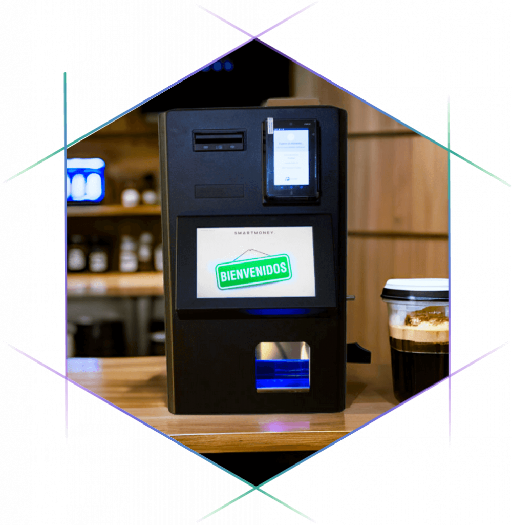 Imagen de cajón inteligente instalado en cafetería como solución de cobro seguro en Málaga

